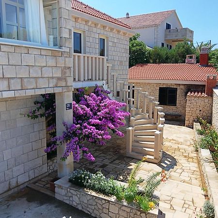 Apartments Villa Vanja Povlja  Εξωτερικό φωτογραφία